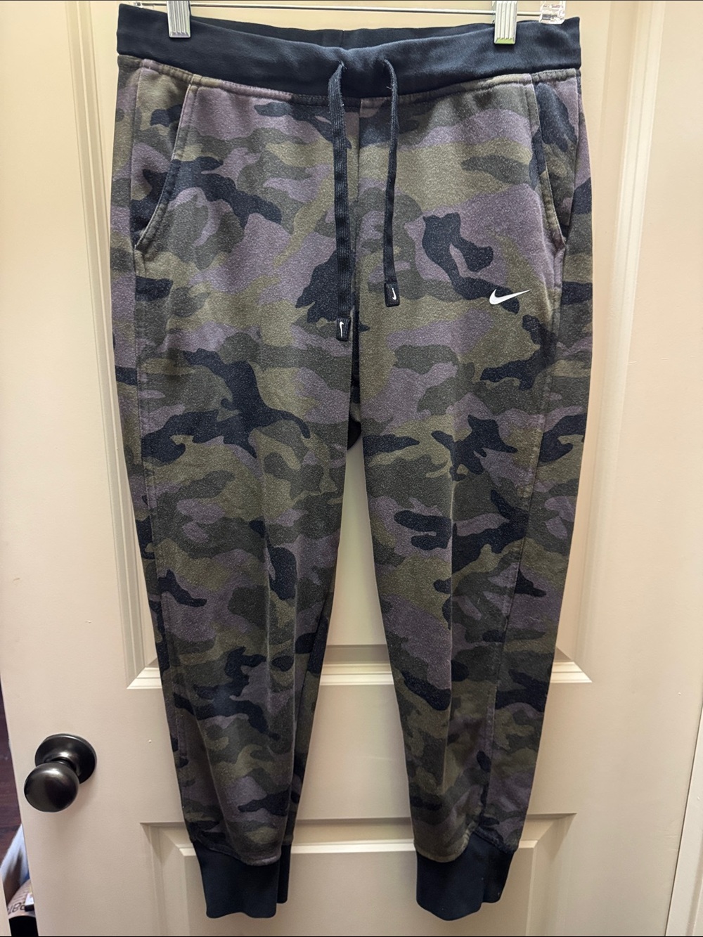 Nike Camouflage Joggers in Olive, Black & Gray